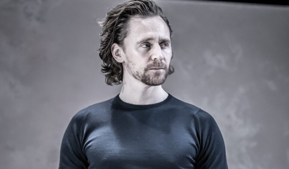 Tom Hiddleston