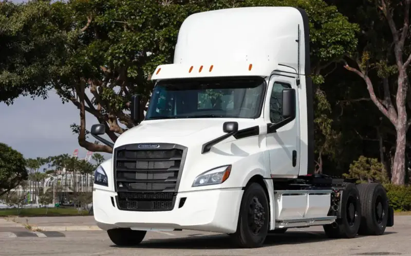 How Much Does a Semi-truck Weigh