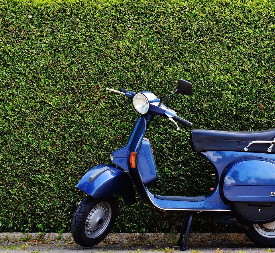 How Many Different Classes Of Mopeds Are There
