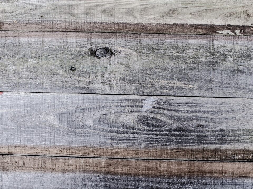 Pros and Cons of Pine Flooring